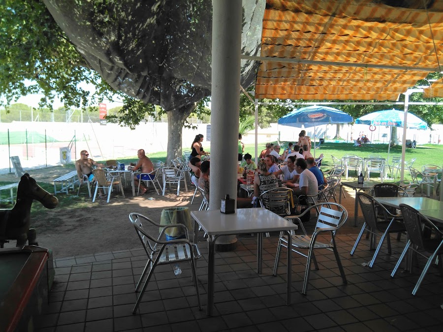 Bar Restaurante La Piscina