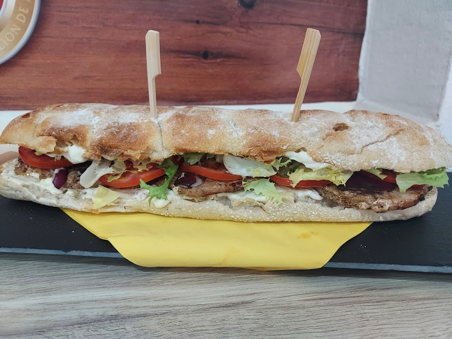 Bar & Tapas La Caña