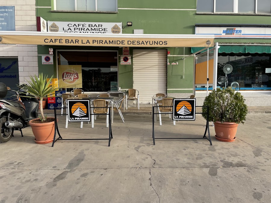Café - Bar LA PIRAMIDE
