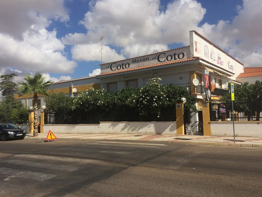 Cafetería MESÓN EL COTO
