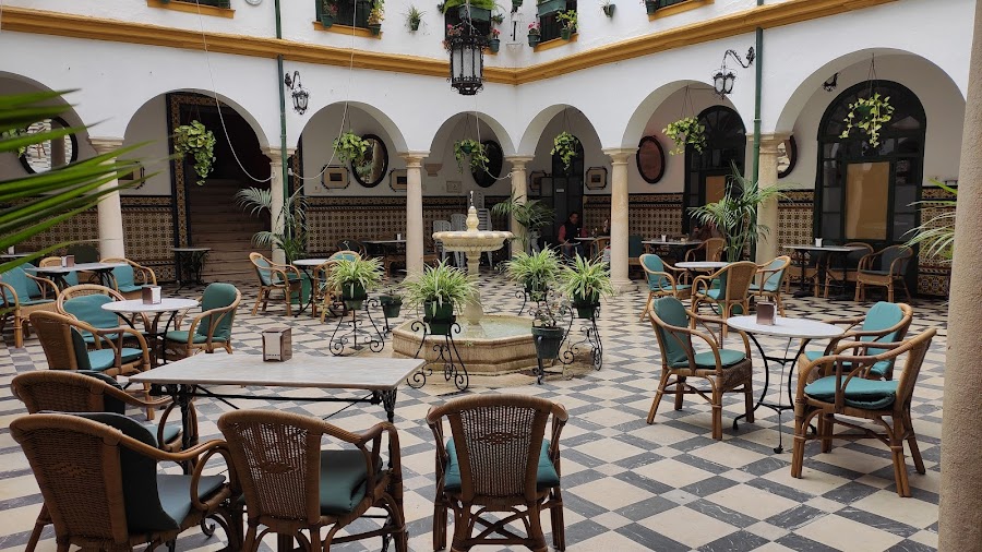 CIRCULO DE LA AMISTAD DE CABRA