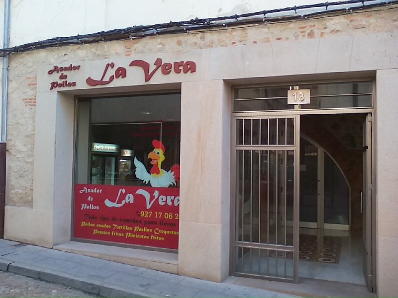 COMIDA PARA LLEVAR EN LA VERA POLLOS LA VERA