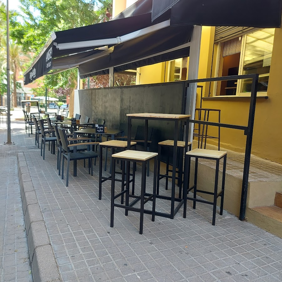 El Camaleón Más Que Vinos