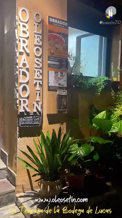 La Terraza de La Bodega de Lucas - Cafe - Bar- Tapas y Raciones