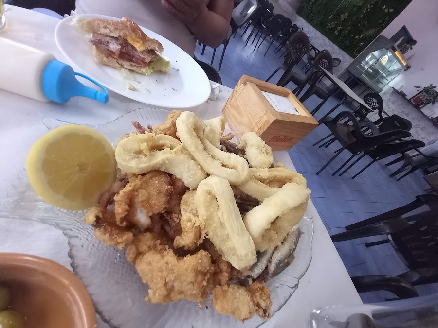 Terraza Bar Piscina Municipal