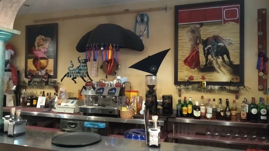 Café Bar Grana y Oro