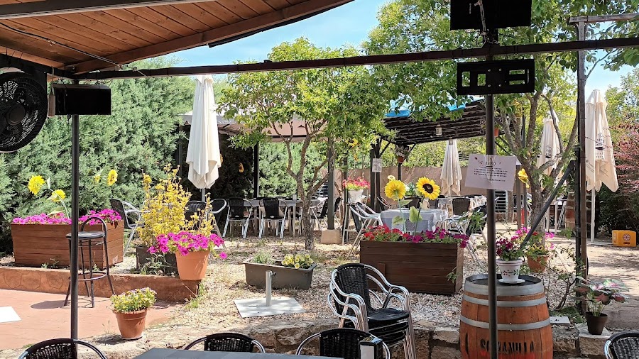 Lolos'Bar Restaurante Torremocha (Piscina Municipal)