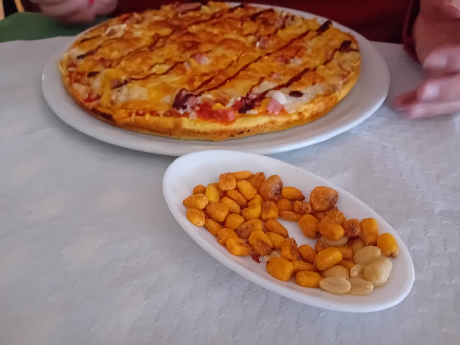 Pizzeria Raquel.