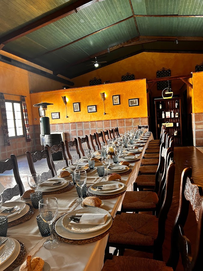 RESTAURANTE/MESÓN CASA ARTURO (antigua Las Traviesas)