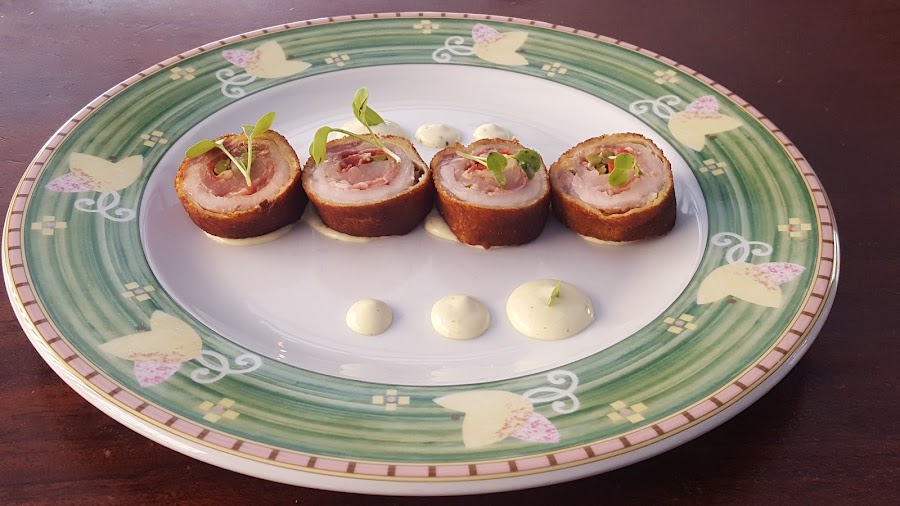Taberna La Parrala · Bar de Tapas y Restaurante